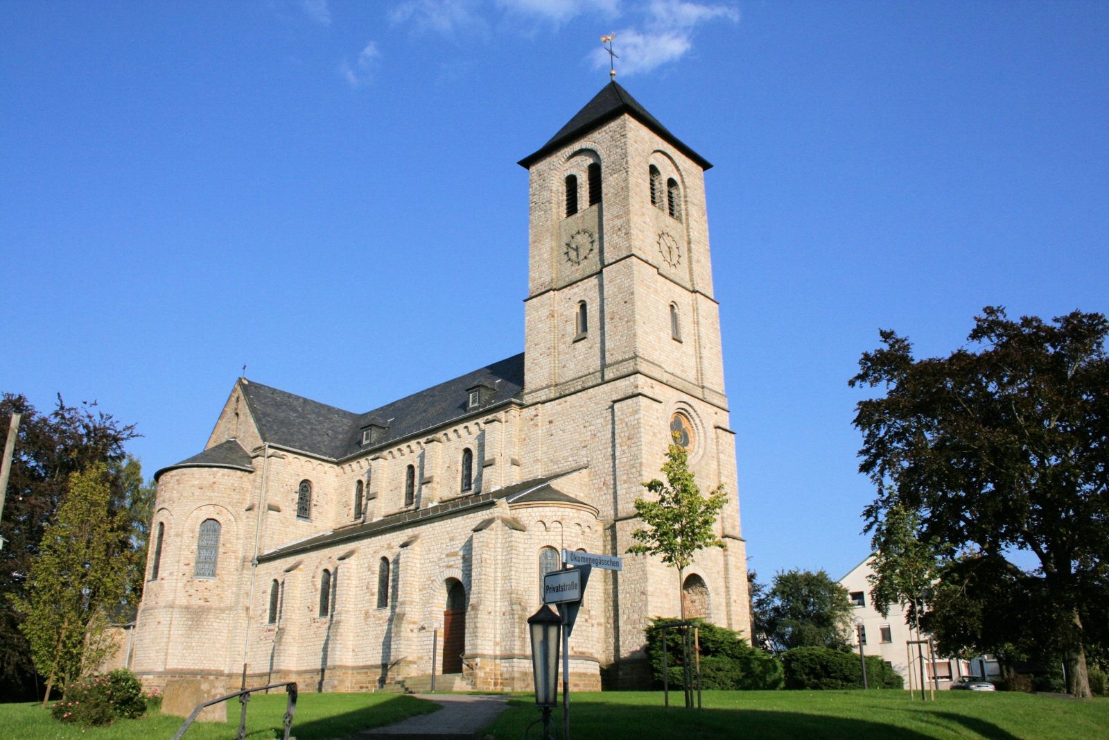 Uckerath - Sankt Johannes der Täufer 02 (wikipedia)